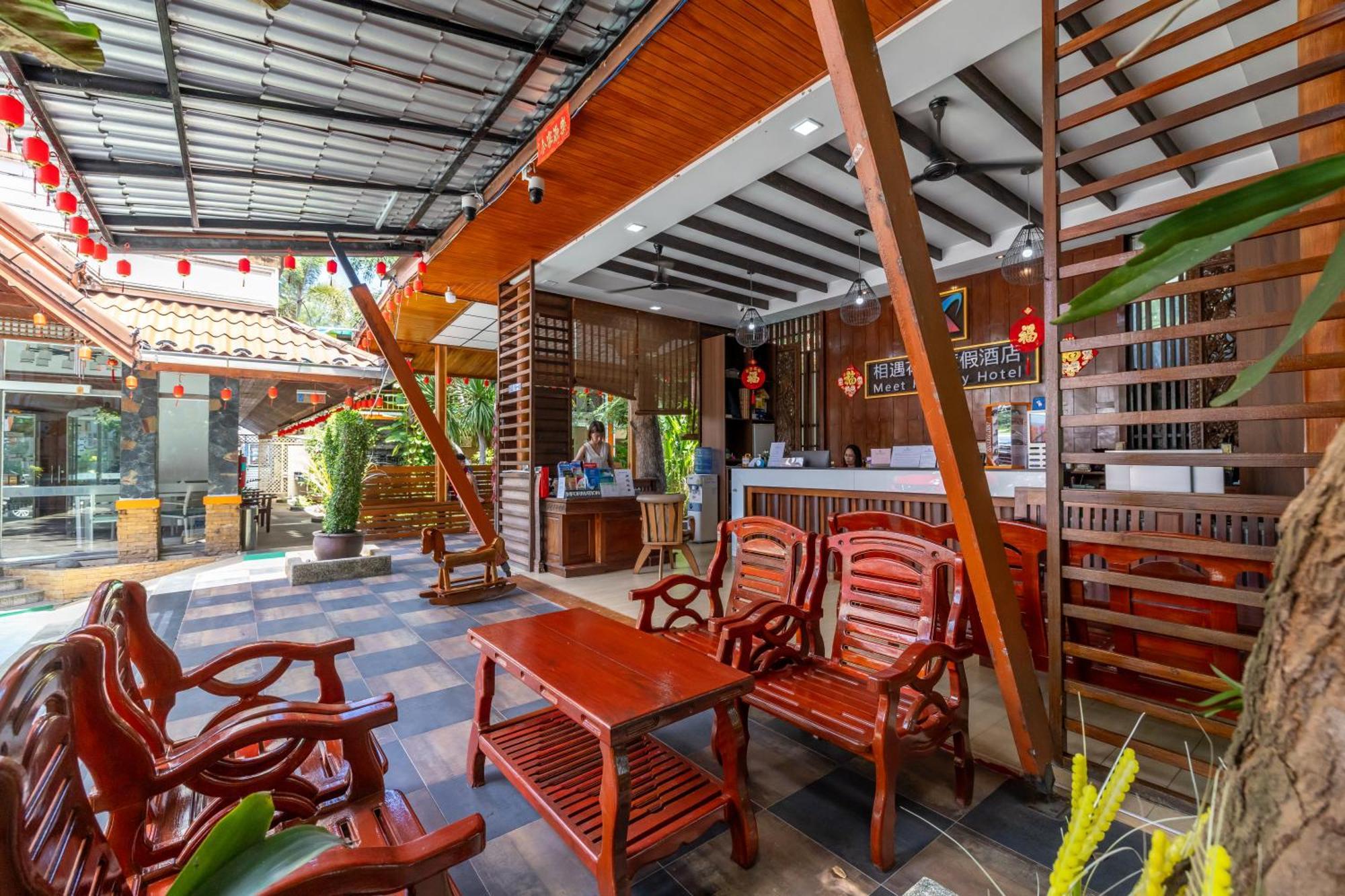 Phuket Meet Holiday Hotel 普吉岛相遇花园度假酒店 Rawai Exterior foto